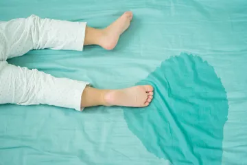 Redflag ketika anak di atas 7 tahun masih mengompol.