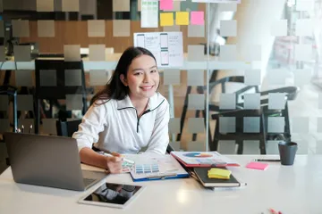Ini alasan soal adanya syarat pengalaman minimal 2 tahun pada lowongan kerja.