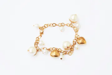 10 Simbol pada Charm Bracelet dan Maknanya