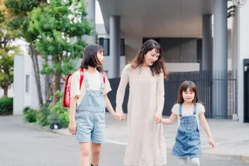 Tahap usia anak paling menantang bagi orang tua dalam pengasuhan.