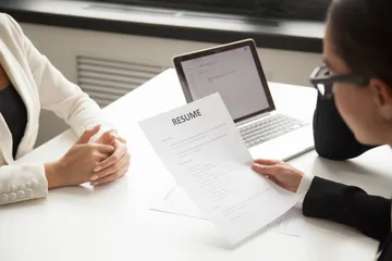 Kiat membuat CV lebih valuable di mata perekrut.