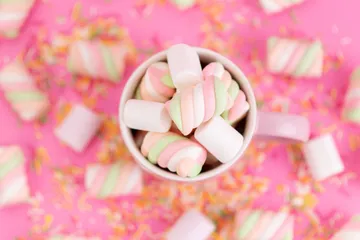 Bukan soal kehalalan, ternyata marshmallow berbahaya jika dikonsumsi balita 0-3 tahun.