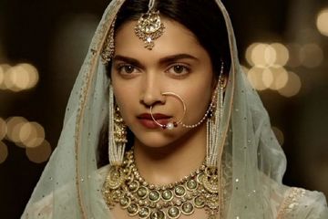 Sinopsis Film Bajirao Mastani, Deepika Padukone dan Priyanka ...