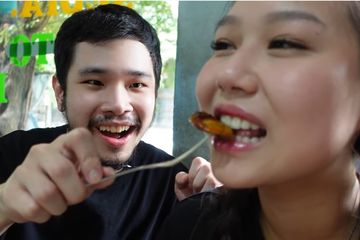 Pertama Kali Makan di Warteg, Sisca Kohl Pesan 100 Bungkus Makanan ...