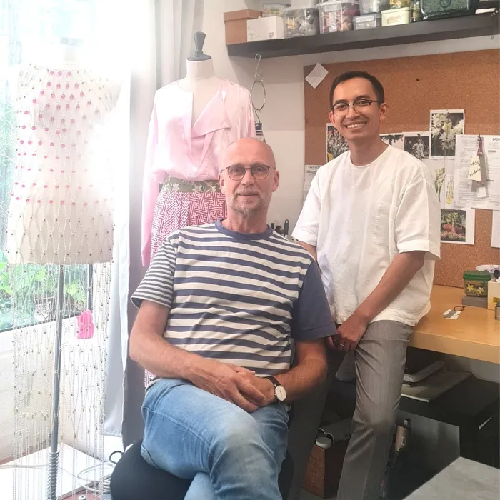 YM Adhimiharja dan Detlef Fromme, dua orang di balik label rintisan Adhimiharja.