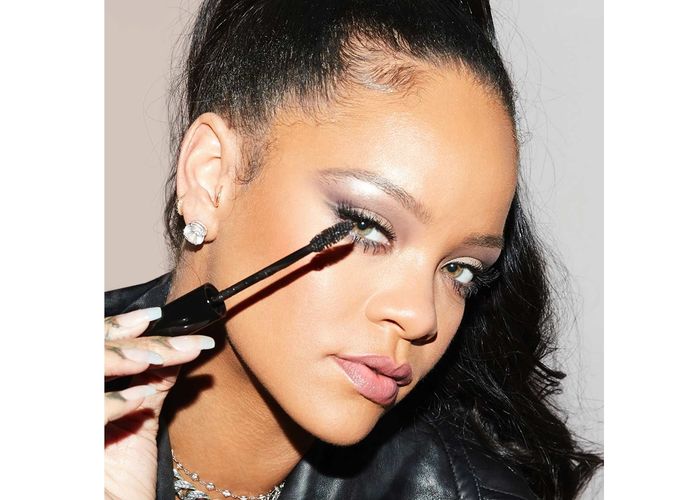 Rihanna merilis Fenty Beauty dan Fenty Skin.