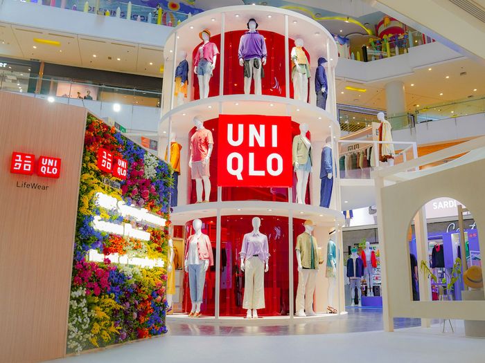 Instalasi UNIQLO "The Art of Everyday Life” di Grand Indonesia, Jakarta.