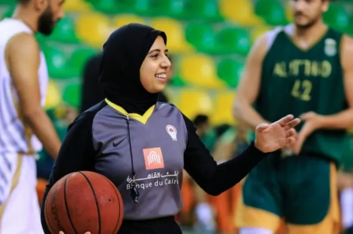 Sarah Gamal, wasit perempuan cabor basket di Olimpiade Tokyo 2020