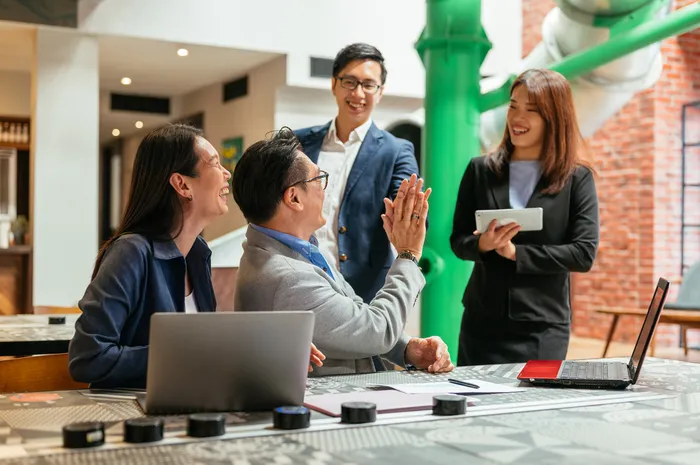 Lowongan kerja startup Grab.