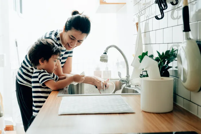 7 kebiasaan baik yang perlu diajarkan pada anak.