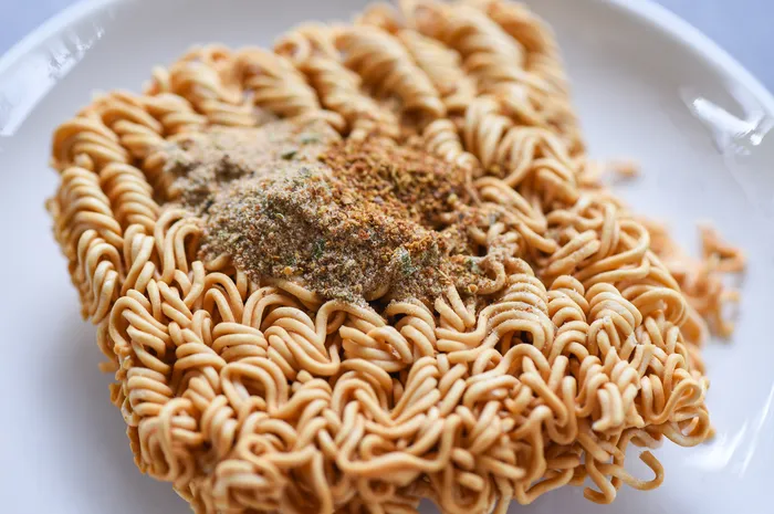 Harga mie instan kabarnya akan naik tiga kali lipat