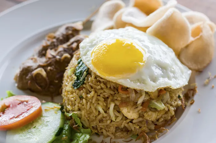 Resep nasi goreng Jawa tanpa kecap manis.