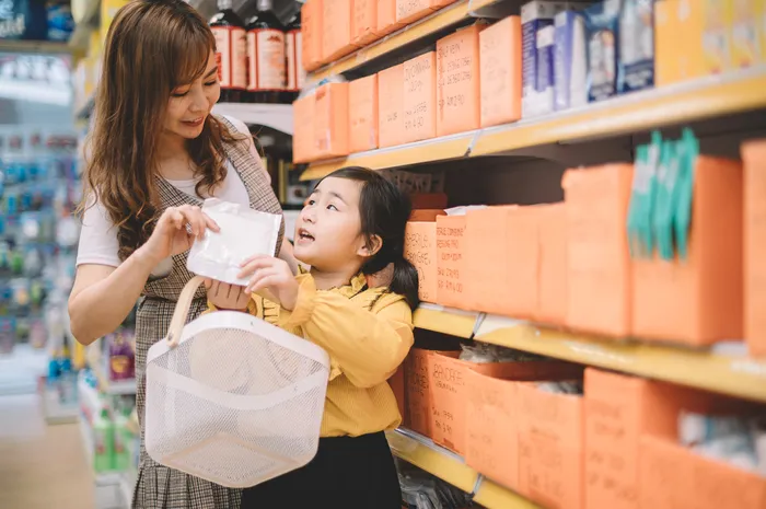 Tips belanja kebutuhan ibu dan anak dari MS Kids di pameran ini.