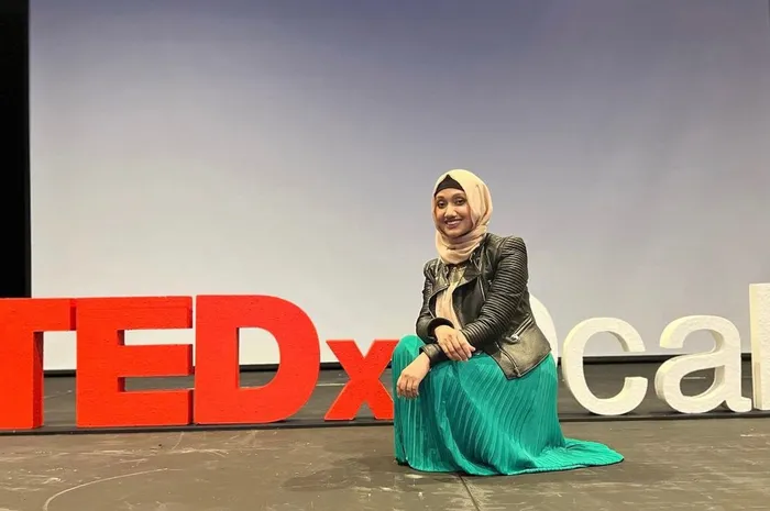 Nazma Khan: Dobrak Batasan dan Stereotip Perempuan Berhijab Lewat World ...