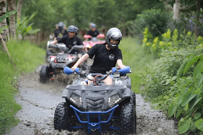 Ilustrasi ATV tour di Ubud