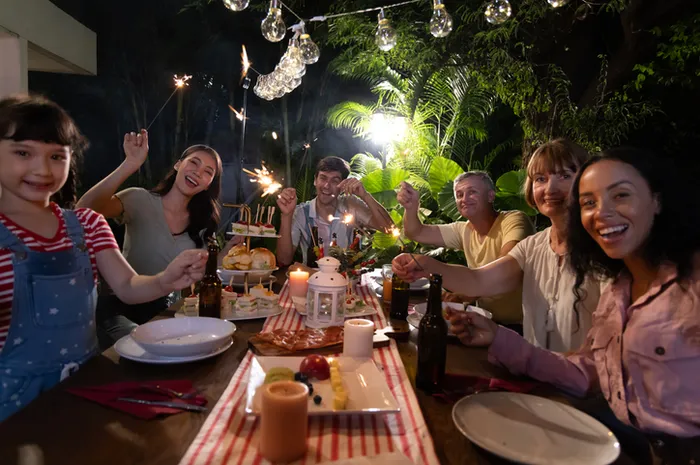 Gaslighting dalam keluarga dan cara mengatasinya.