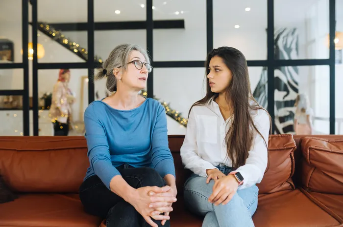 Konflik ibu dan anak perempuan.