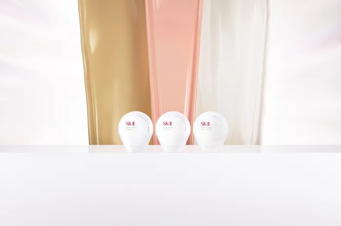 Rekomendasi CC primer yang bisa mencerahkan kulit, GenOptics Airy UV Cream &amp; CC Primer (SPF 50+ / PA++++). 