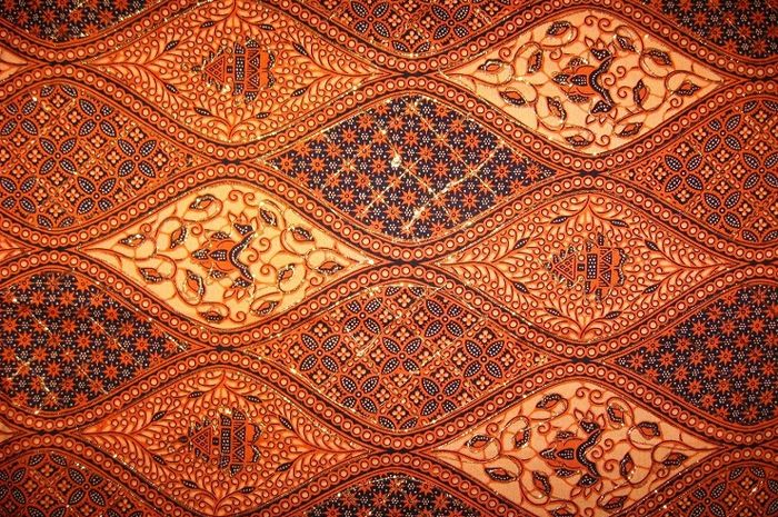 Bisnis Online Bolu Batik: Menggoyang Lidah dan Kantong dengan Kreativitas Lokal
