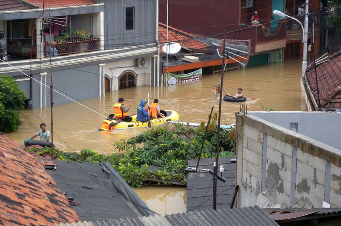 Waspada Inilah 7 Macam Penyakit Yang Rentan Menular Setelah Banjir