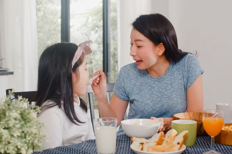 Si Kecil Pasti Suka, Ini 5 Makanan Paling Sehat untuk Anak-Anak