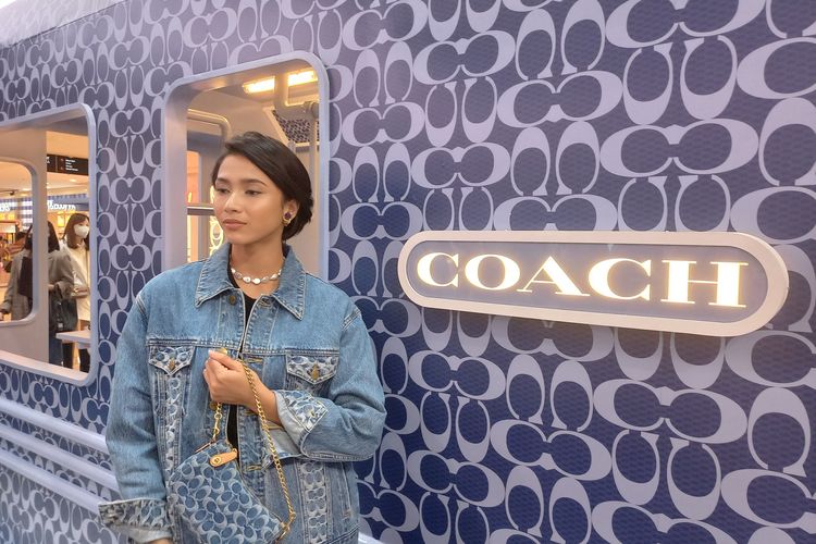 Coach Hadirkan Pop Up Store Tema Subway Khas New York di Grand Indonesia