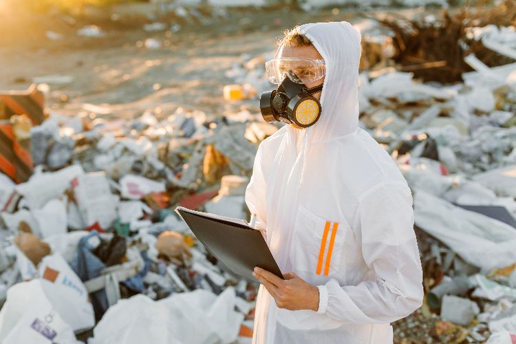 Cara Meningkatkan Efisiensi Biaya Disposal Limbah B3 Tanpa Melanggar Regulasi