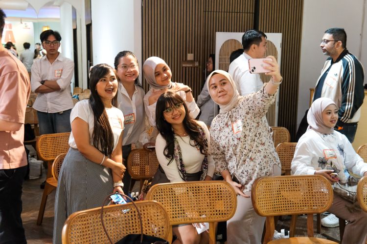 Ini Cara Baru Pekerja Muda Asah Skill dan Perluas Koneksi Sepulang Kantor