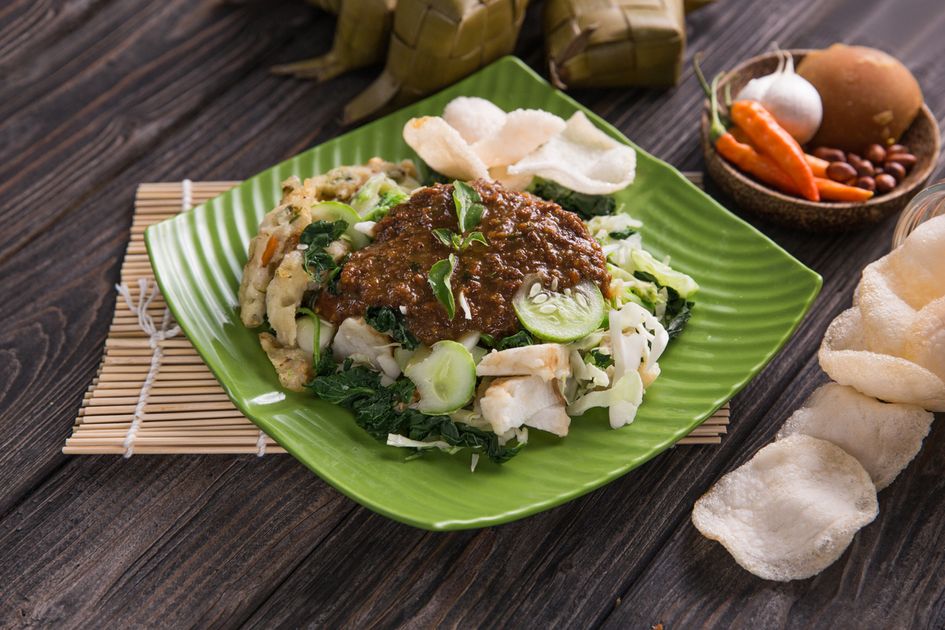 Berita Perbedaan Pecel Lotek Dan Gado Gado Terbaru Hari Ini - Parapuan