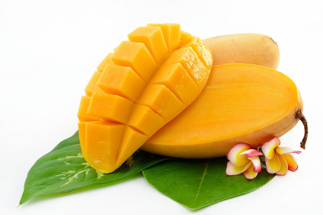 Lagi musim, berikut ini lima manfaat buah mangga untuk kesehatan tubuh, termasuk menjaga kesehatan mata.