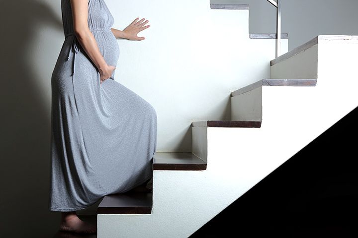 Pemilih harus tau, begini tips agar tangga di rumah tidak licin dan aman saat digunakan.
Ini lengkapnya!