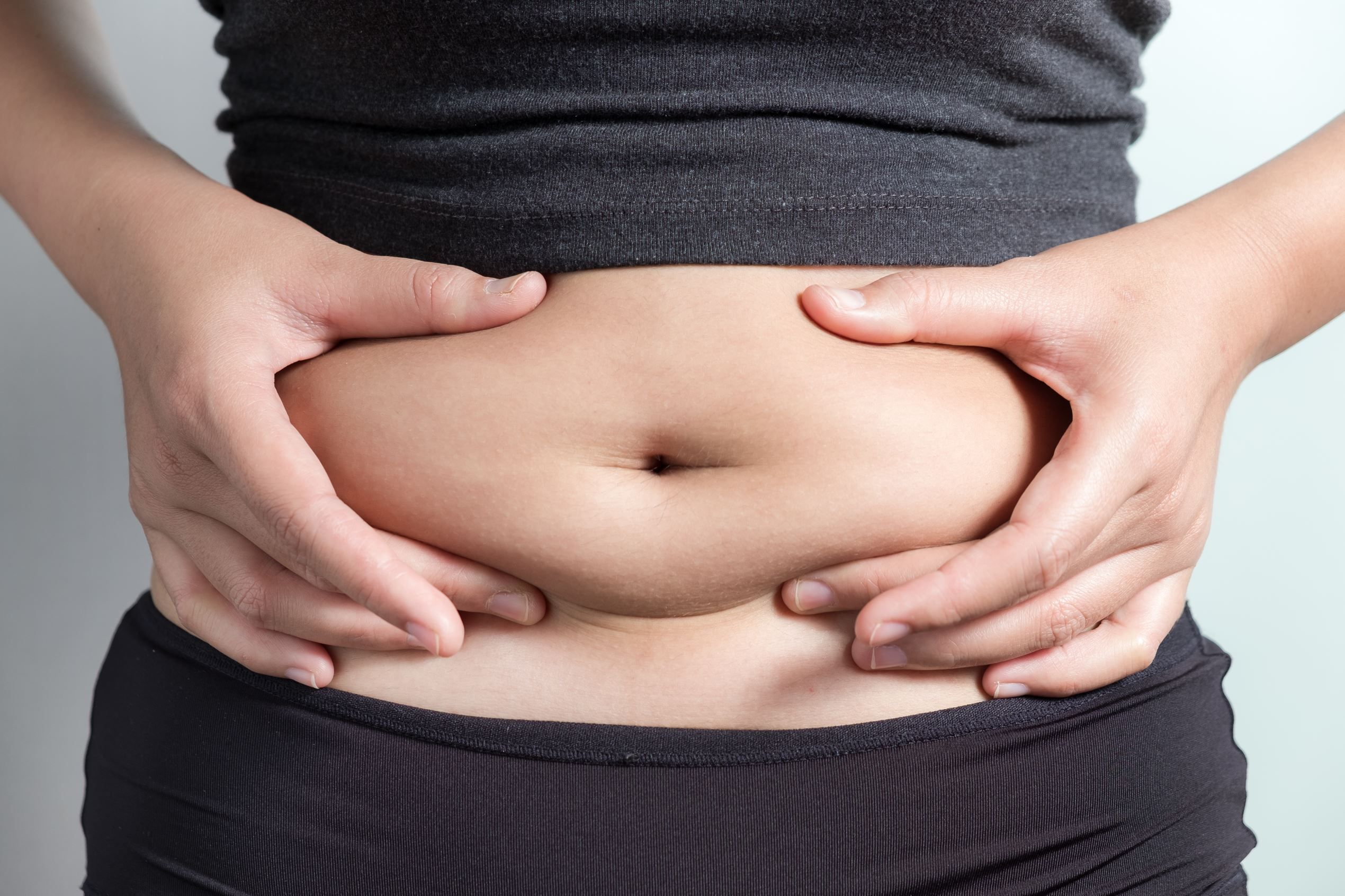 Saat punya pacar, badan kamu justru jadi gemukan? Pahami empat penyebab kenapa berat badan perempuan justru naik saat sedang mempunyai pacar.