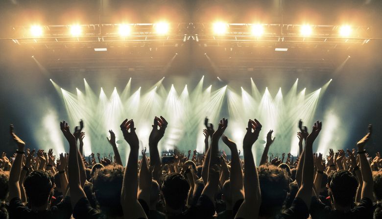 Ternyata, tujuh genre musik terkenal ini bisa mengungkapkan sedikit mengenai kepribadian orang-orang yang menyukainya. Yuk, simak lebih lanjut!