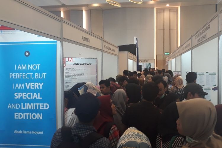Kawan Puan mencari lowongan kerja? Ada jadwal job fair di Jakarta pada Juli 2023. Yuk, intip tanggal dan cara daftarnya!