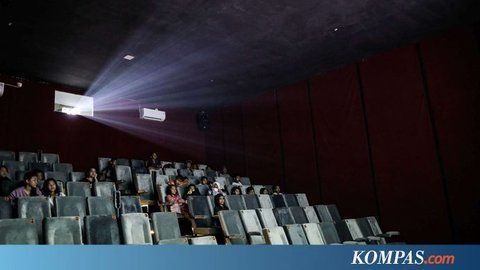 Suasana Penonton di Bioskop