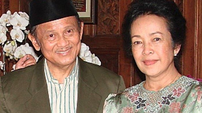 Kawan Puan wajib tahu, begini perjalanan karier dan jasa Ainun Habibie di dunia kedokteran Indonesia!