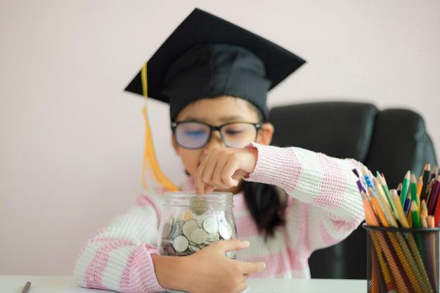 Kawan Puan yang akan menyekolahkan anak, jangan bingung lagi. Ini rincian usia yang tepat bagi anak untuk masuk ke pendidikan formal!