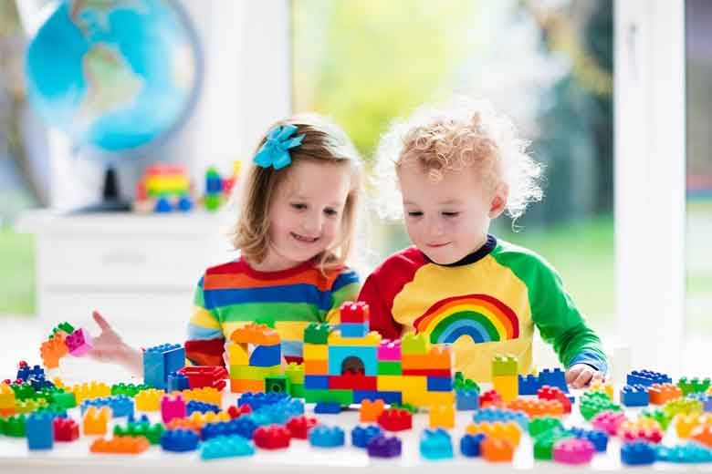 Kawan Puan sebagai orang tua sebaiknya kamu jangan melarang anak untuk bermain ya. Sebab bermain punya manfaaat hebat bagi anka