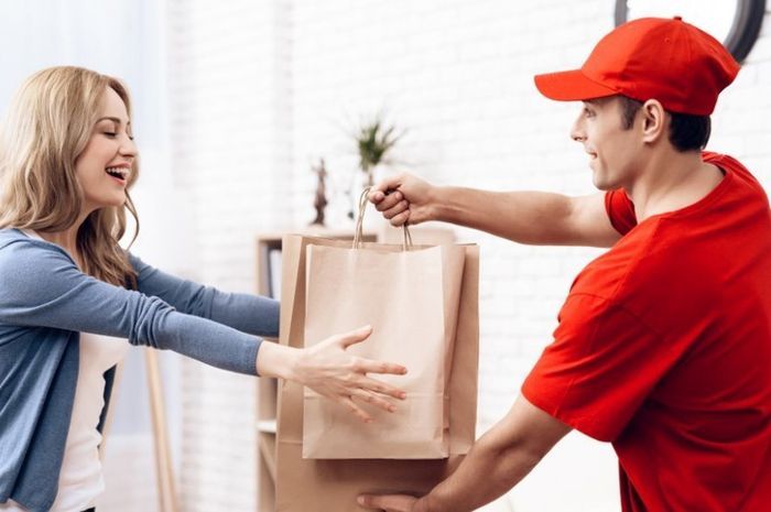 Layanan pesan antar makanan semakin digandrungi. Dari GoFood, GrabFood, dan ShopeeFood mana yang lebih praktis dan mudah?