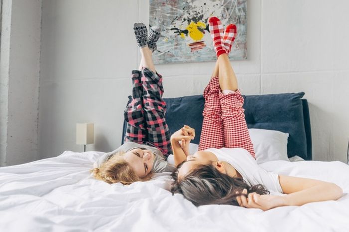 Nah berbicara soal pola tidur sendiri, ada beberapa kebiasaan yang bisa mendukung terciptanya tubuh yang sehat. Apa itu?
