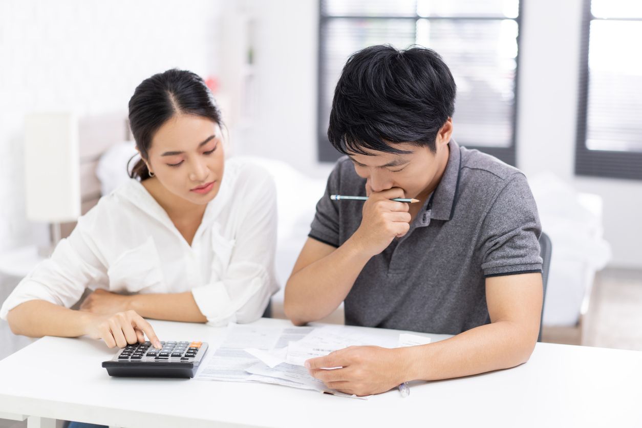 Membahas keuangan dengan pasangan rentan memicu konflik. Berikut ini tiga tips agar Kawan Puan bisa dengan lancar bahas keuangan dengan pasangan.