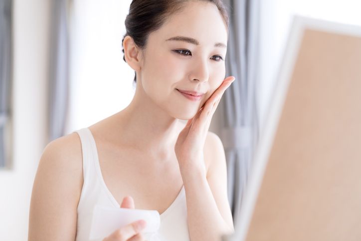 Kandungan benzena dalam sunscreen bisa memicu kanker? Apa itu benzena? Apa bahanya? Begini kata ahli.
