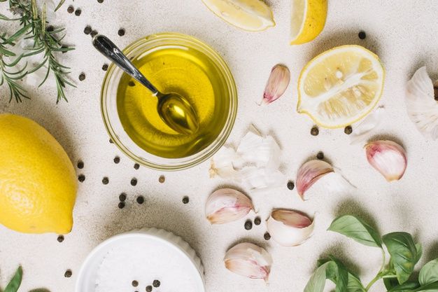 Lemon memiliki banyak manfaat enggak terduga untuk wajah kita lho, Kawan Puan. Ini 3 manfaat dan DIY yang bisa kita lakukan!