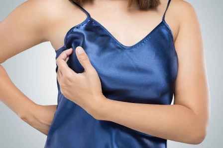 Berikut ini penjelasan dokter yang mengungkap bahwa kasus kanker payudara lebih tinggi daripada kanker serviks beserta penjelasannya, yuk simak