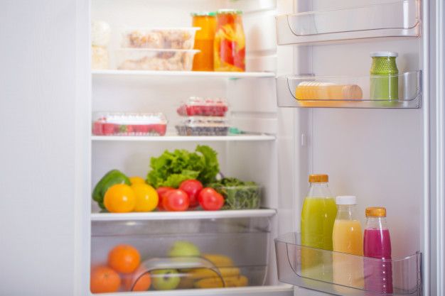 Dengan adanya kulkas, kita bisa menyimpan makanan agar lebih tahan lama.  Namun ada tujuh jenis makanan yang sebaiknya jangan ditaruh di kulkas.