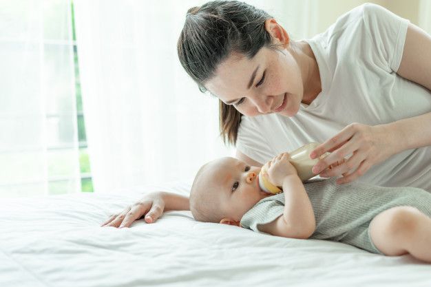 Penting bagi ibu untuk kenali tanda- tandanya sedini mungkin. Berikut ini bisa menjadi panduan bagi ibu saat bayi mengalami dehidrasi.