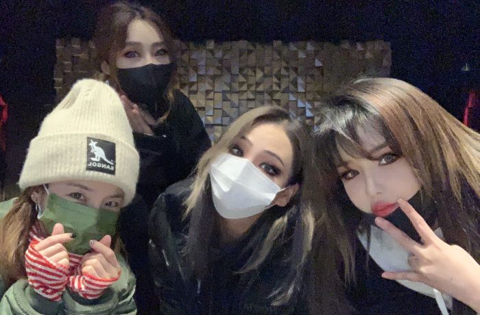 Agensi CL dan Park Bom buka suara terkait kabar yang menyebut 2NE1 bakal comeback dengan merilis lagu baru bulan Mei.