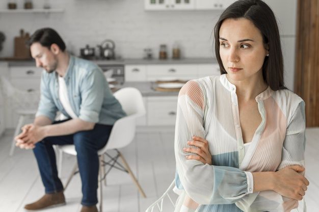 Perceraian memiliki dampak yang besar tak hanya pada pernikahan, tetapi pada perempuan. Berikut hal-hal yang dapat menguatkan anda setelah cerai. 