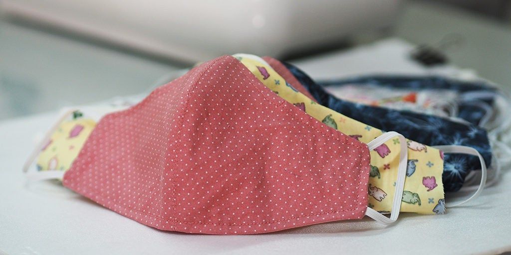 Masker kain memang bisa dipakai berkali-kali, tetapi masker yang satu ini tetap memiliki batas usia lho, Kawan Puan.