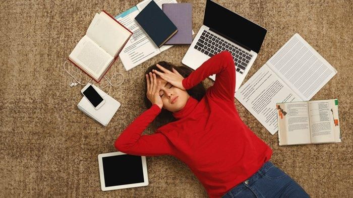Perempuan lebih rentan stres dibanding laki-laki. Nah, berikut ini cara ampuh mengelola stres yakni mulai dari olahraga sampai membatasi diri.